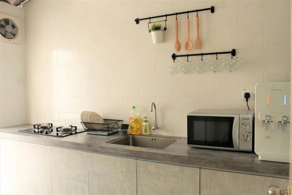 New Seaview Cozy Modern Beach House Tanjung Bungah  Eksteriør billede