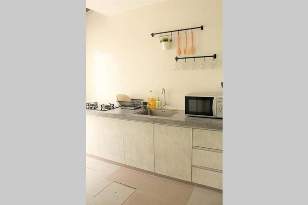 New Seaview Cozy Modern Beach House Tanjung Bungah  Eksteriør billede
