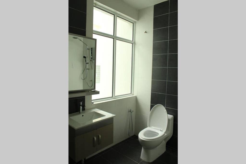 New Seaview Cozy Modern Beach House Tanjung Bungah  Eksteriør billede