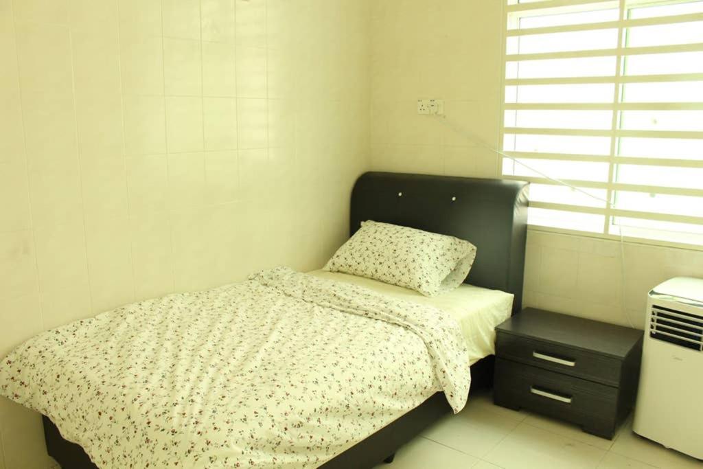 New Seaview Cozy Modern Beach House Tanjung Bungah  Eksteriør billede