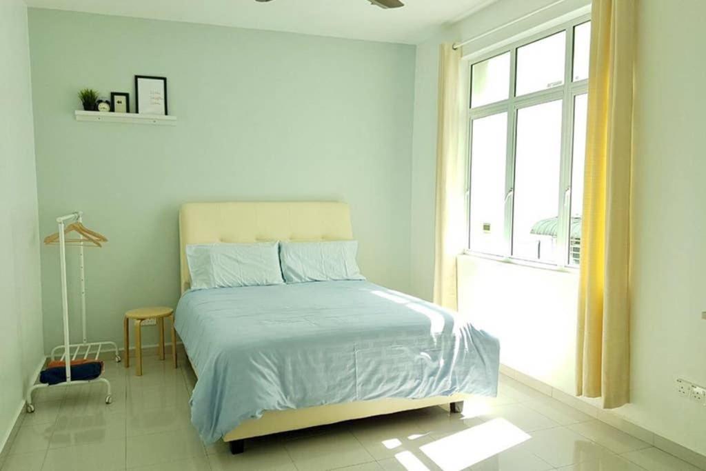 New Seaview Cozy Modern Beach House Tanjung Bungah  Eksteriør billede