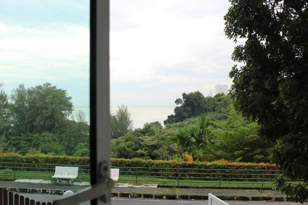 New Seaview Cozy Modern Beach House Tanjung Bungah  Eksteriør billede
